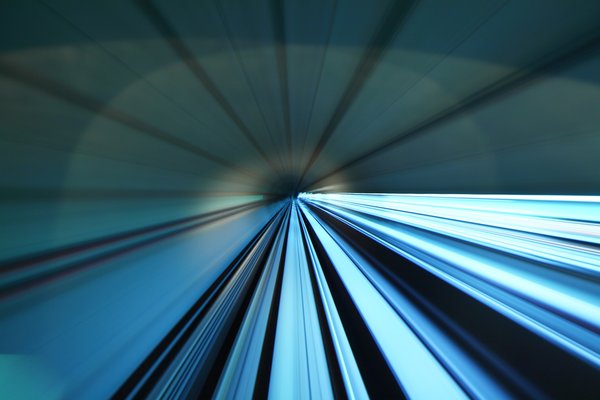 Comment l'intégration continue (CI/CD) peut-elle accélérer le développement d'applications mobiles ?